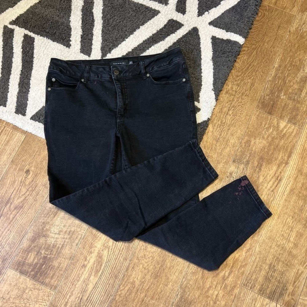 Tahari black Chloe fit solution skinny denim jeans C8-27